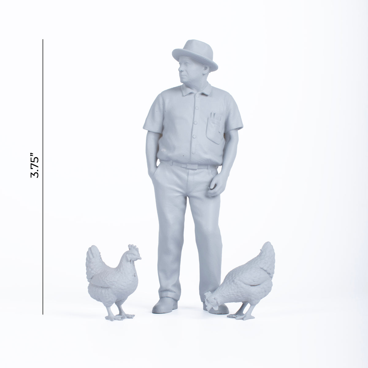 Fotografía de estudio de la figura de resina de El Vecino, con una guía visual que indica su altura de 3.75 pulgadas.