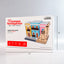 Fotografía frontal de la caja del kit El Viejo San Juan, mostrando las dimensiones del empaque exterior junto con especificaciones clave del producto, como la dificultad, las medidas de la maqueta ensamblada, las 76 piezas y la edad recomendada.